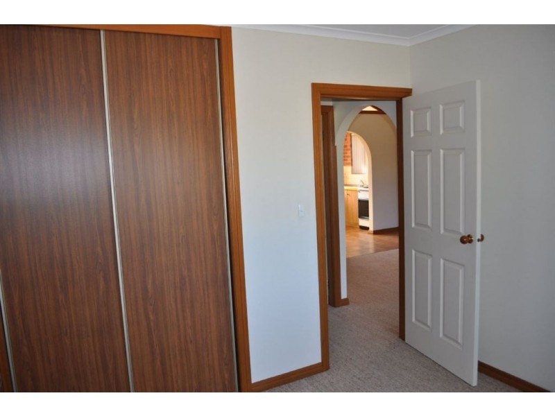 3/2 Warrigal Road, Aldinga Beach SA 5173