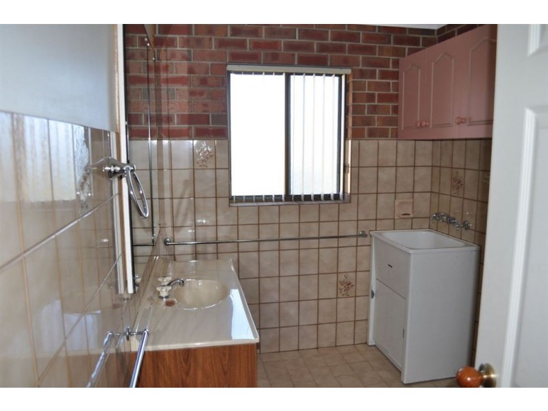 3/2 Warrigal Road, Aldinga Beach SA 5173