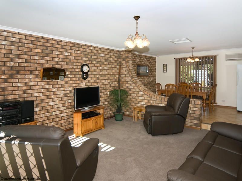 18 Leitch Avenue, Port Noarlunga SA 5167