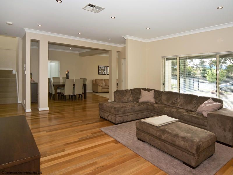 69 Collins Parade, Hackham SA 5163