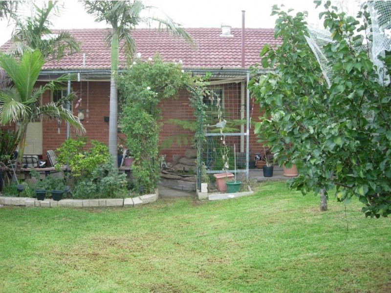 8 Higgins Street, O’sullivan Beach SA 5166