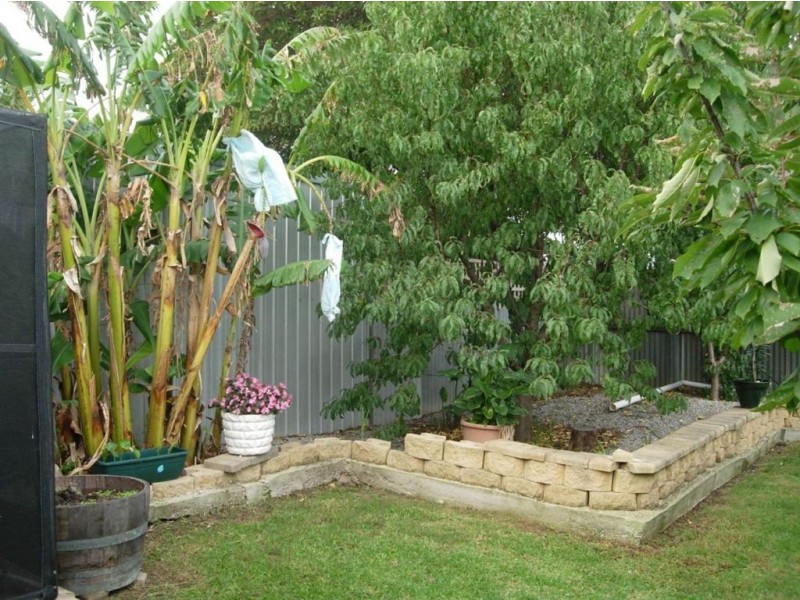 8 Higgins Street, O’sullivan Beach SA 5166