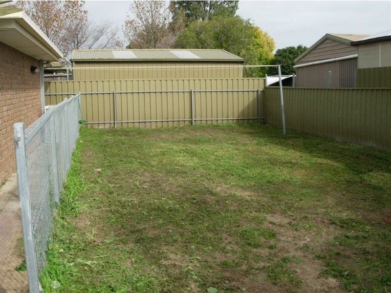 10 Warburton Drive, Woodcroft SA 5162