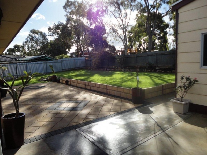 5 Hurley Grove, Hackham SA 5163