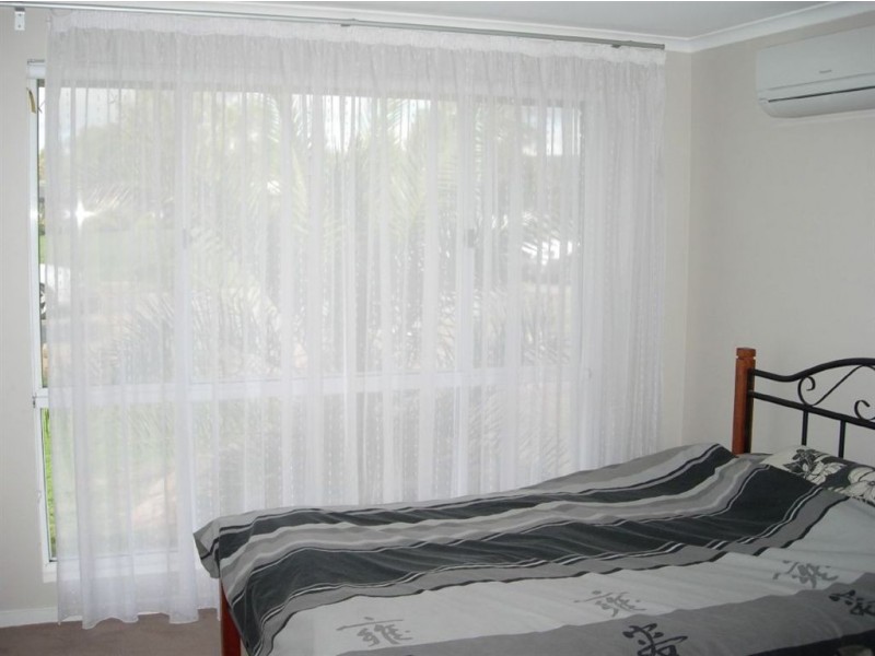 18 Coonawarra Close, Woodcroft SA 5162