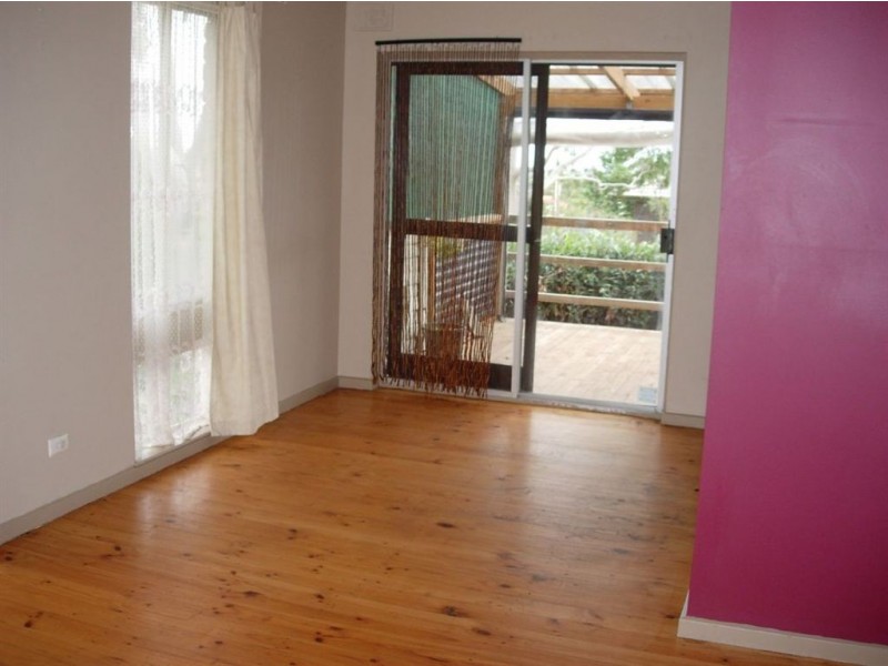 26 Trelawney Crescent, Huntfield Heights SA 5163