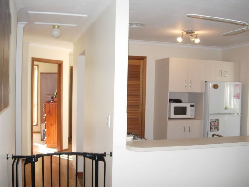 16 Matison Road, Morphett Vale SA 5162