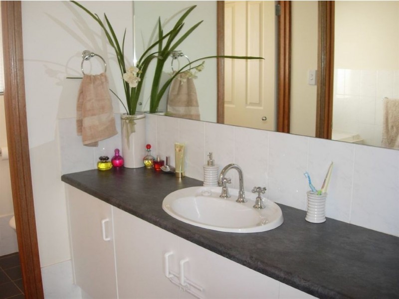 5 Yeltana Avenue, Huntfield Heights SA 5163