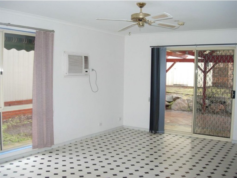 8 Pine View Close, Old Reynella SA 5161