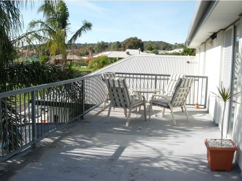 4 The Glade, Woodcroft SA 5162