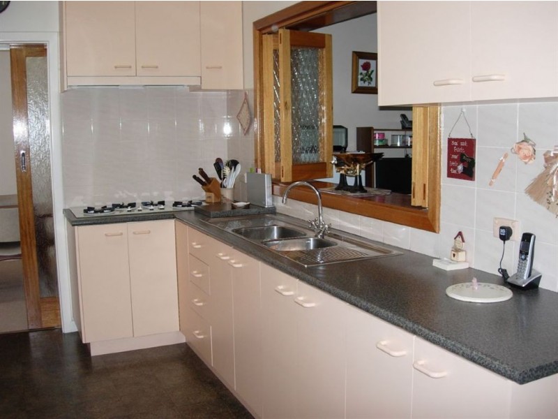 16 Lillimur Avenue, Morphett Vale SA 5162