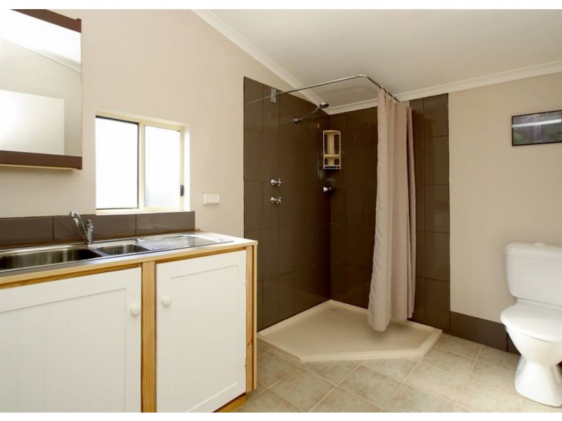 17 Yates Crescent, Morphett Vale SA 5162