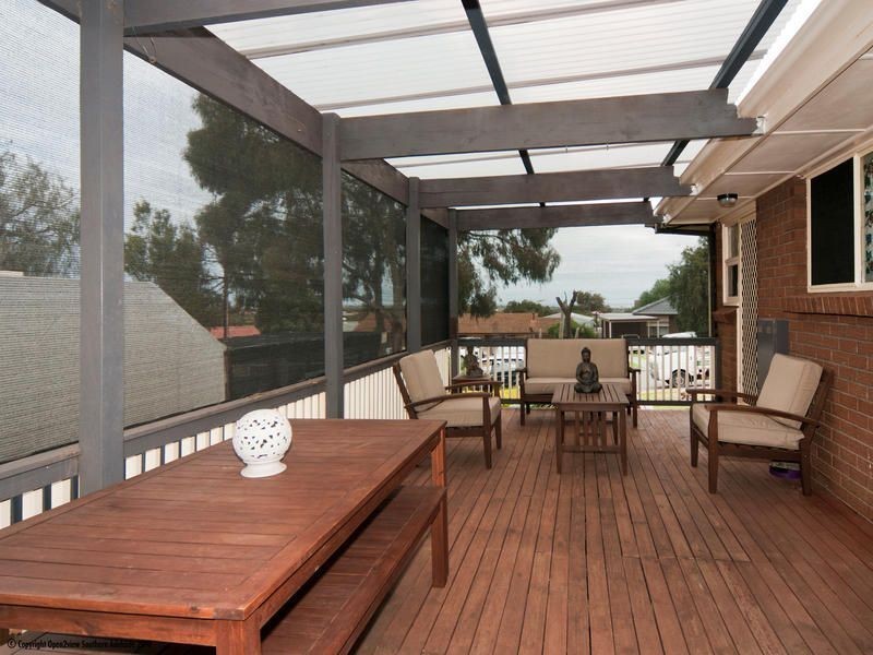 24 Greenloop Crescent, Huntfield Heights SA 5163