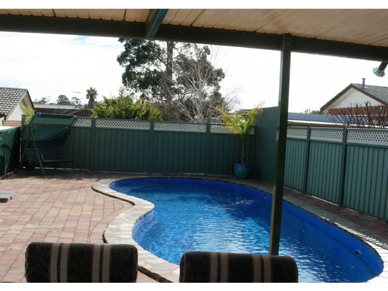 28 Burns Court, Morphett Vale SA 5162