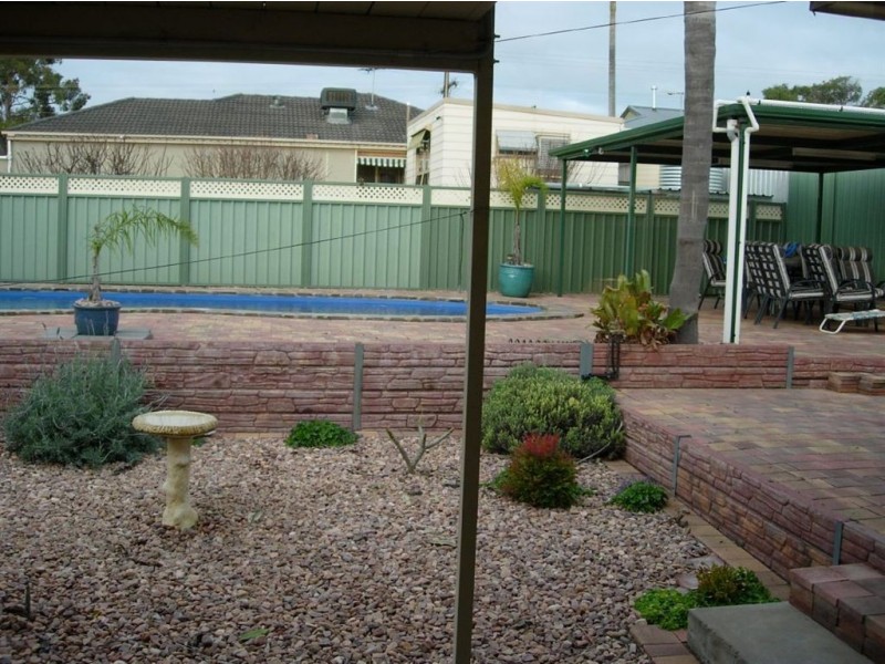 28 Burns Court, Morphett Vale SA 5162