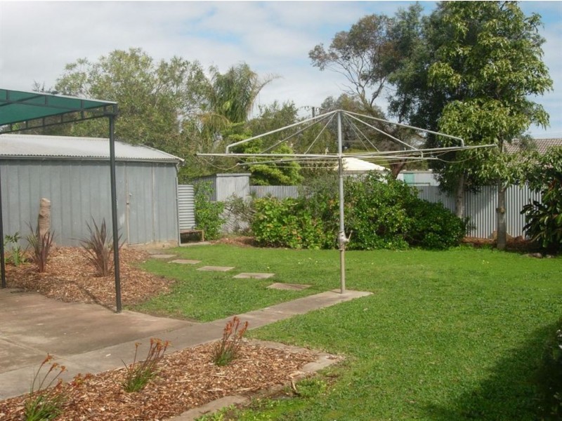 16 Elizabeth Road, Christie Downs SA 5164