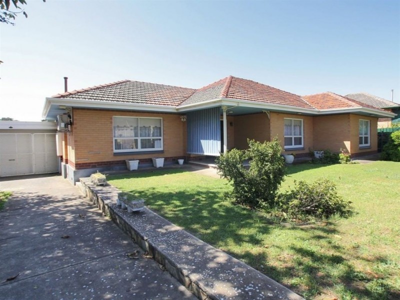 5 Hunt Crescent, Christies Beach SA 5165