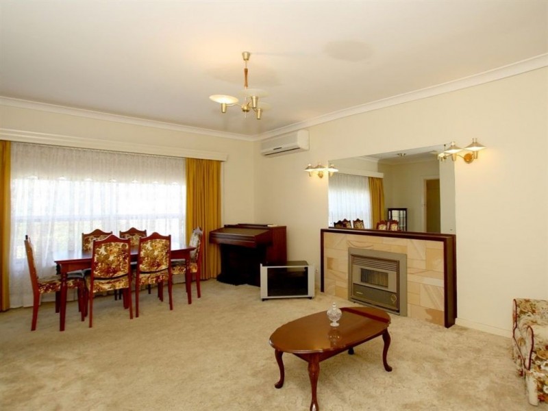 5 Hunt Crescent, Christies Beach SA 5165