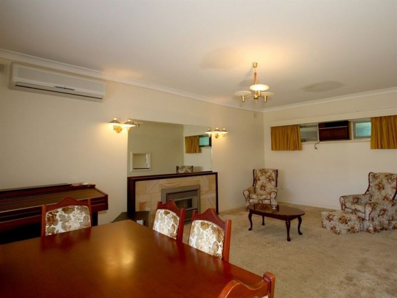5 Hunt Crescent, Christies Beach SA 5165