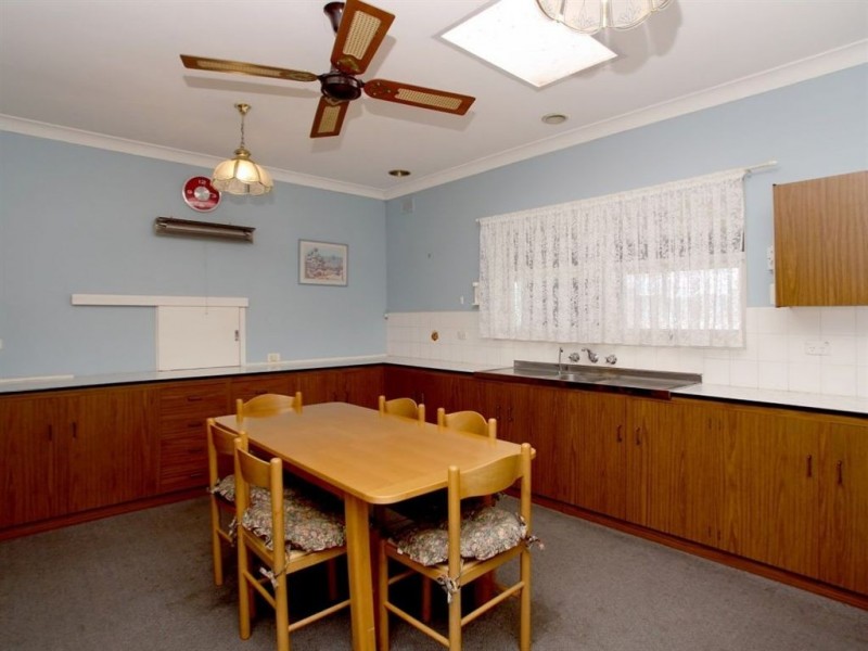 5 Hunt Crescent, Christies Beach SA 5165