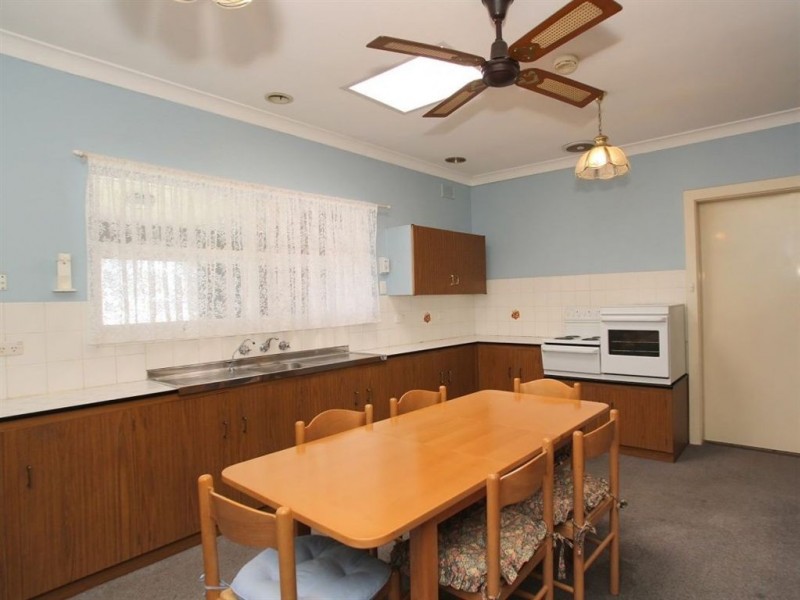 5 Hunt Crescent, Christies Beach SA 5165