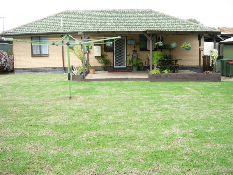 8 Emberton Place, Morphett Vale SA 5162