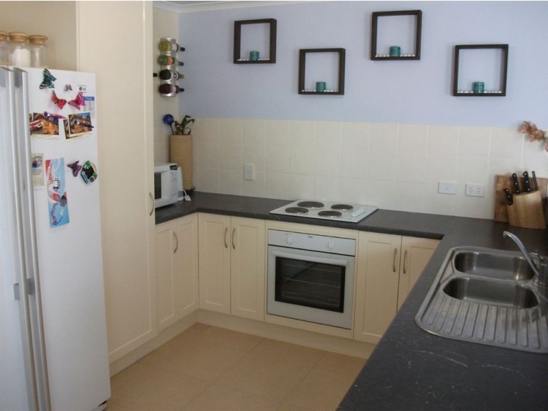 9 Yeltana Avenue, Huntfield Heights SA 5163