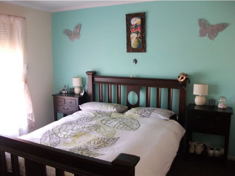 9 Yeltana Avenue, Huntfield Heights SA 5163