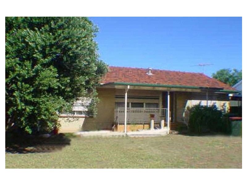 4 Gregory Street, Christie Downs SA 5164