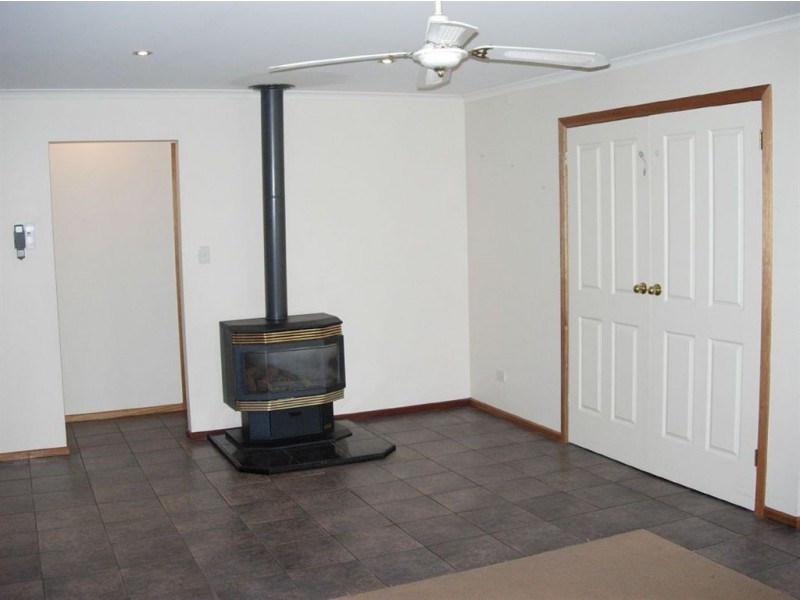 25 McKenzie Street, Aldinga Beach SA 5173