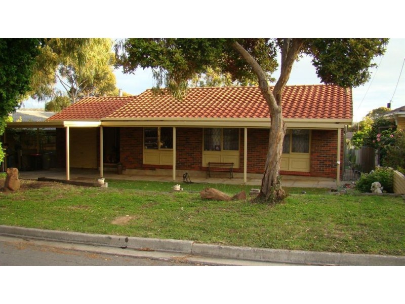8 Richard Avenue, Hackham SA 5163