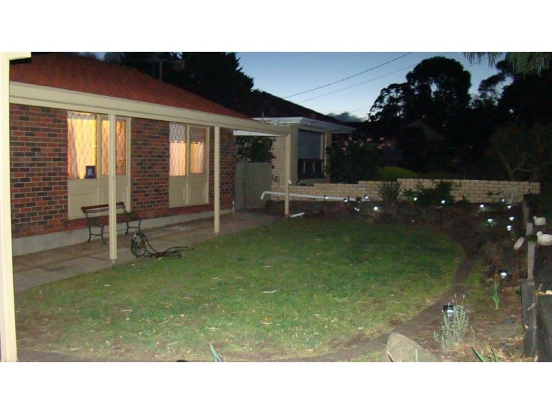 8 Richard Avenue, Hackham SA 5163