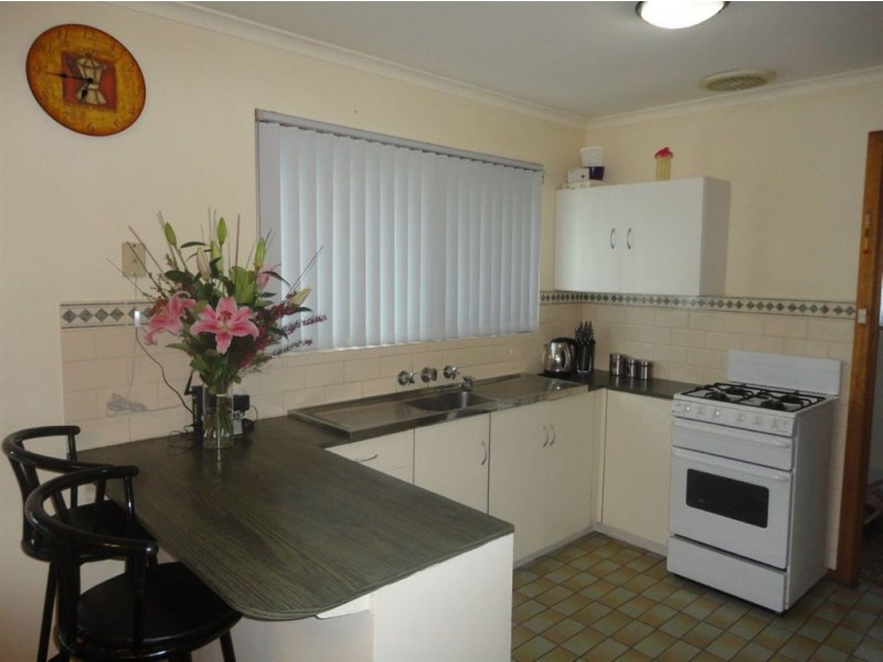 8 Richard Avenue, Hackham SA 5163