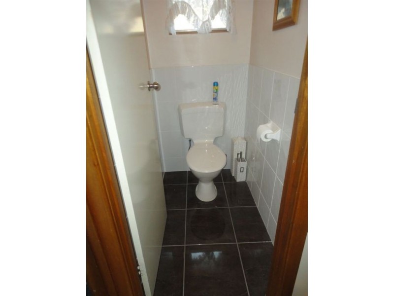 8 Richard Avenue, Hackham SA 5163