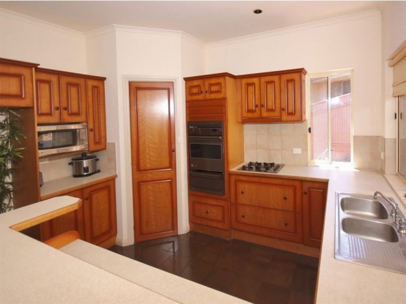 6 Gannet Court, Hallett Cove SA 5158