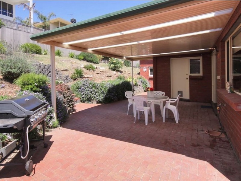 6 Gannet Court, Hallett Cove SA 5158