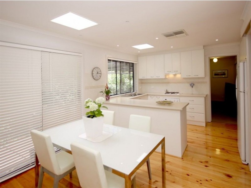 3 Falcon Court, Hallett Cove SA 5158