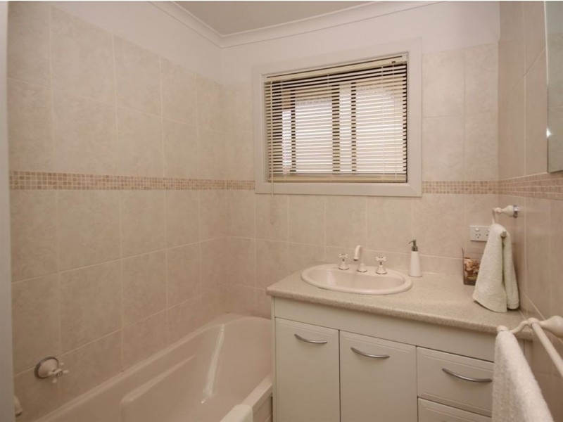 3 Falcon Court, Hallett Cove SA 5158