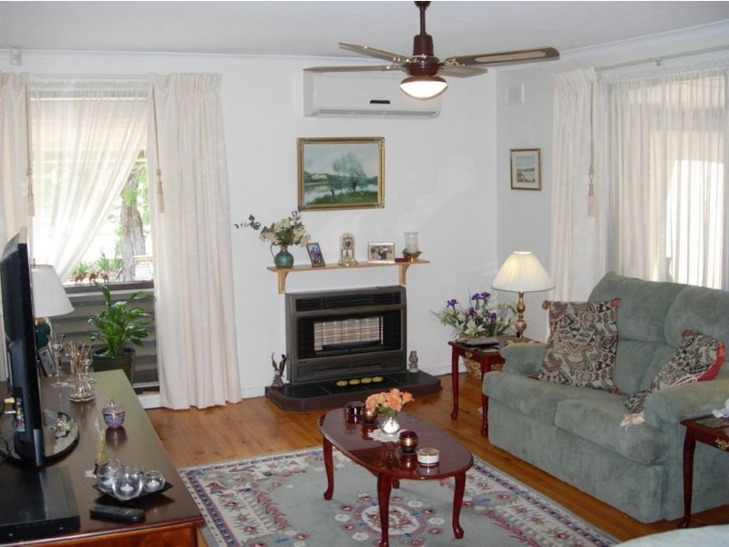 52 Carbenet Drive, Hackham SA 5163