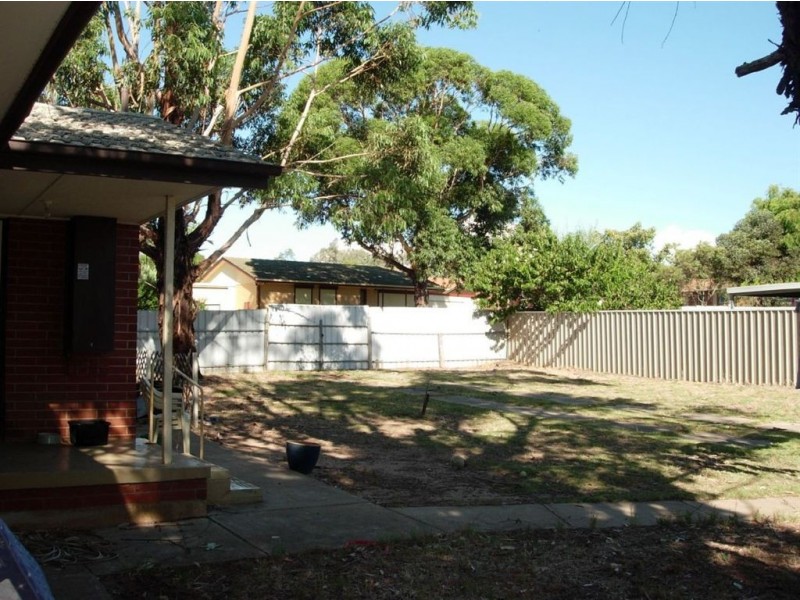 7 Simeon Crescent, Morphett Vale SA 5162