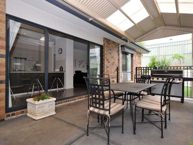 8 Mierisch Court, Morphett Vale SA 5162