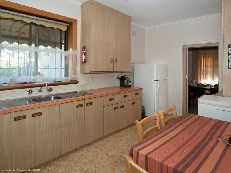 18 Andrew Avenue, Marion SA 5043