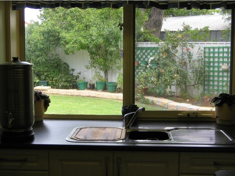 26 Booth Avenue, Morphett Vale SA 5162