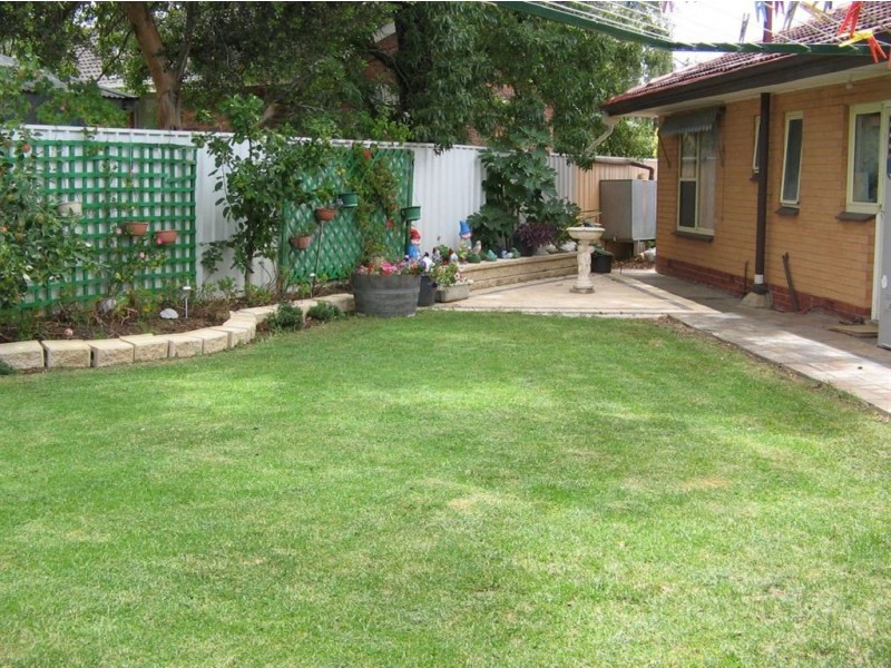 26 Booth Avenue, Morphett Vale SA 5162