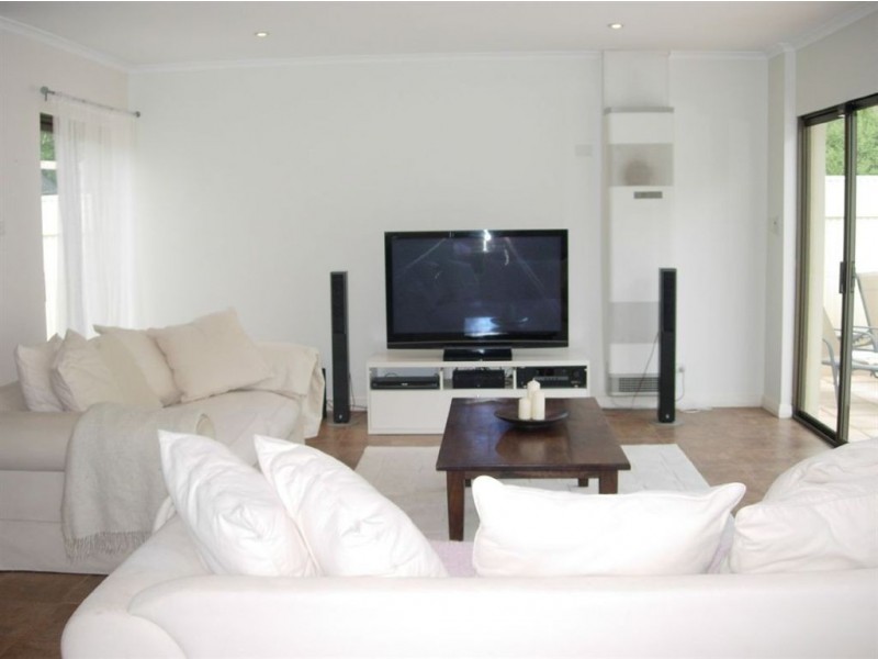 8 Oliphant Avenue, Oaklands Park SA 5046