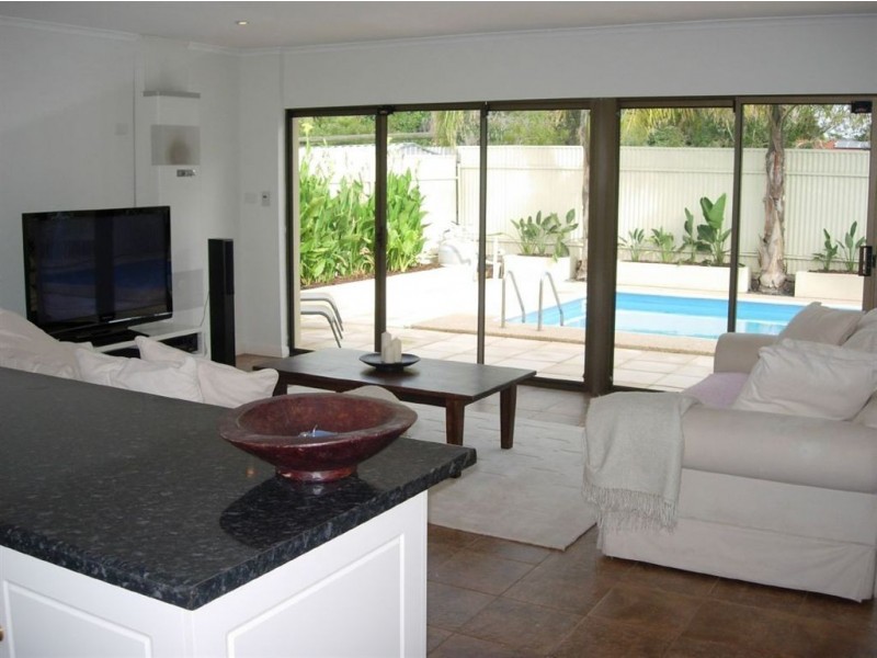 8 Oliphant Avenue, Oaklands Park SA 5046