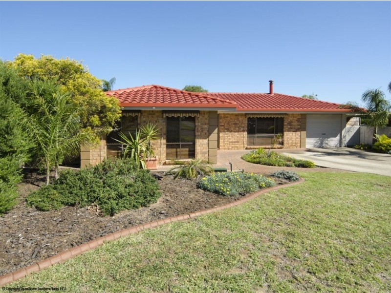 16 Scottsglade Road, Christie Downs SA 5164