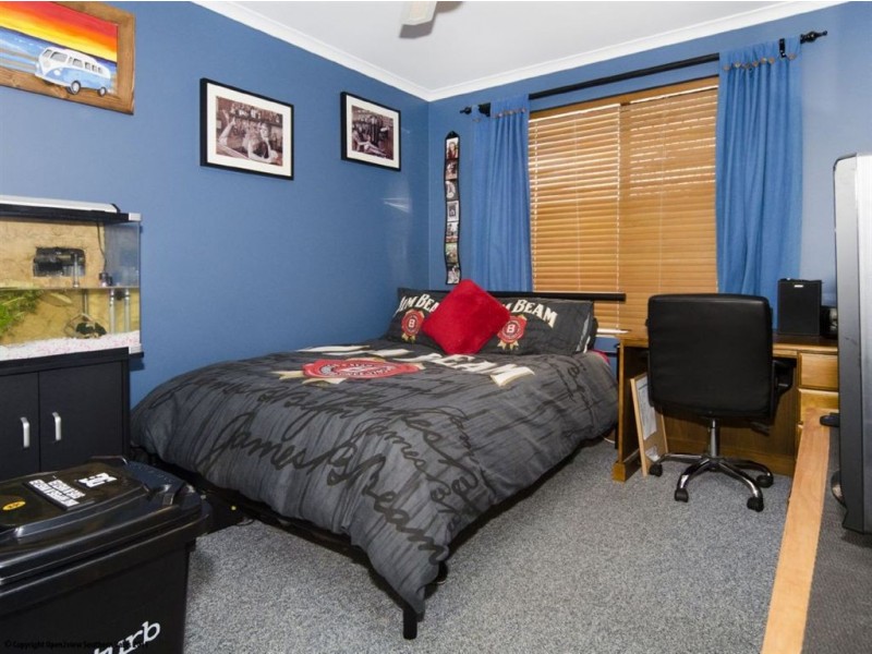 16 Scottsglade Road, Christie Downs SA 5164