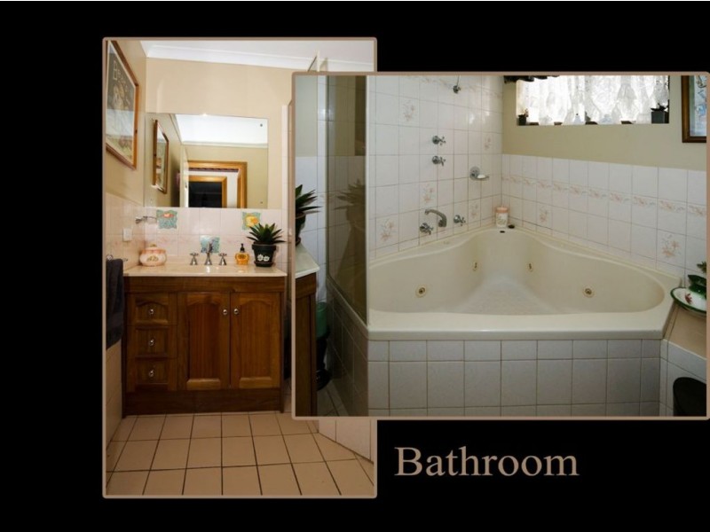 16 Scottsglade Road, Christie Downs SA 5164