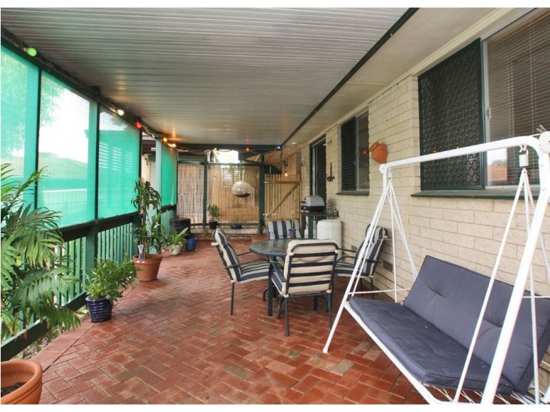 4 Falcon Court, Hallett Cove SA 5158